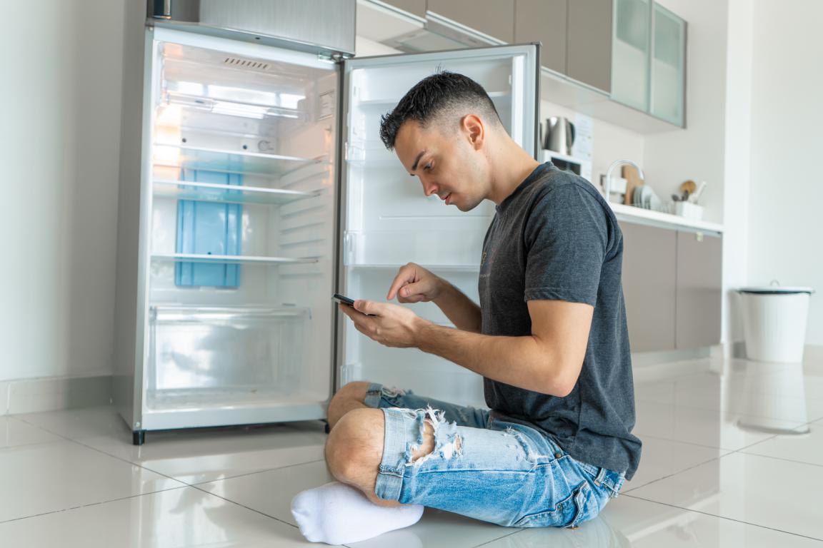 Come utilizzare un frigorifero con una porta rotta